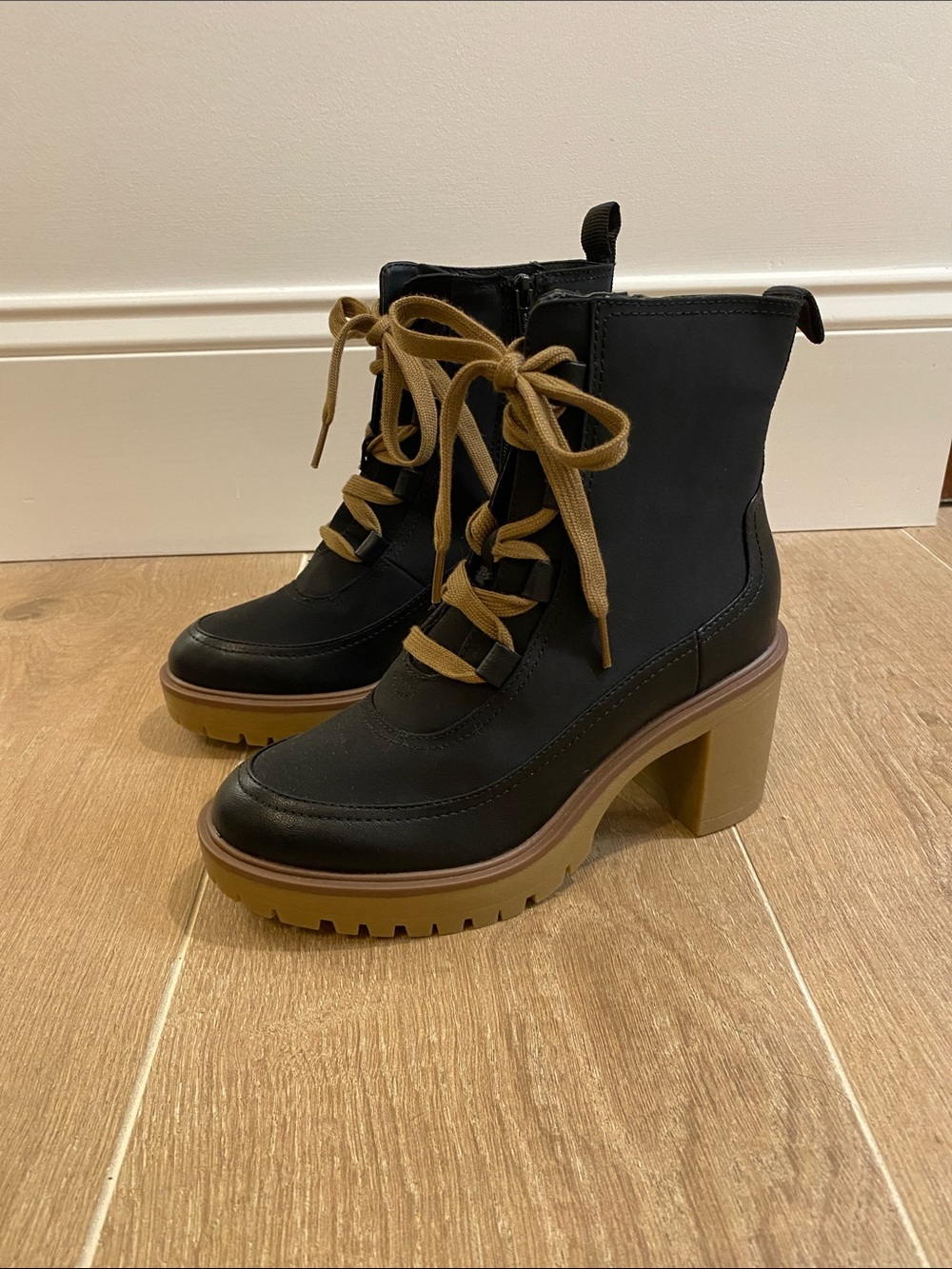 Universal Thread Black Lace-Up Chunky Heel Ankle Boots with Tan Details